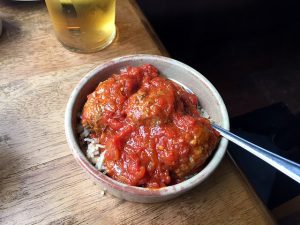 sutzukakia pilafi - Greek meatballs with rice